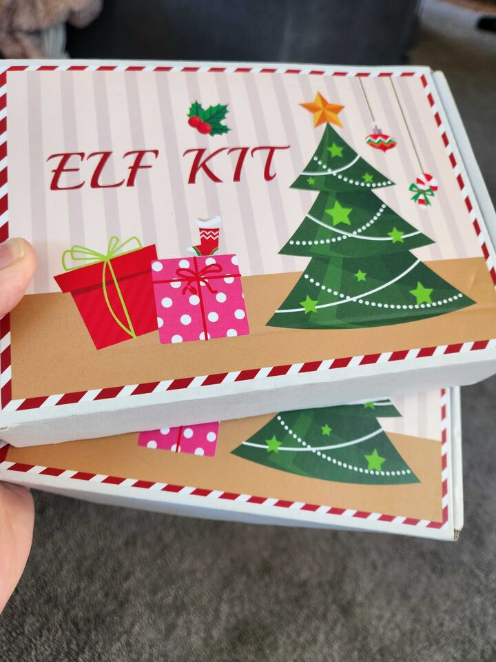 Elf kit - 20+ days of props and jokes for the xmas month!